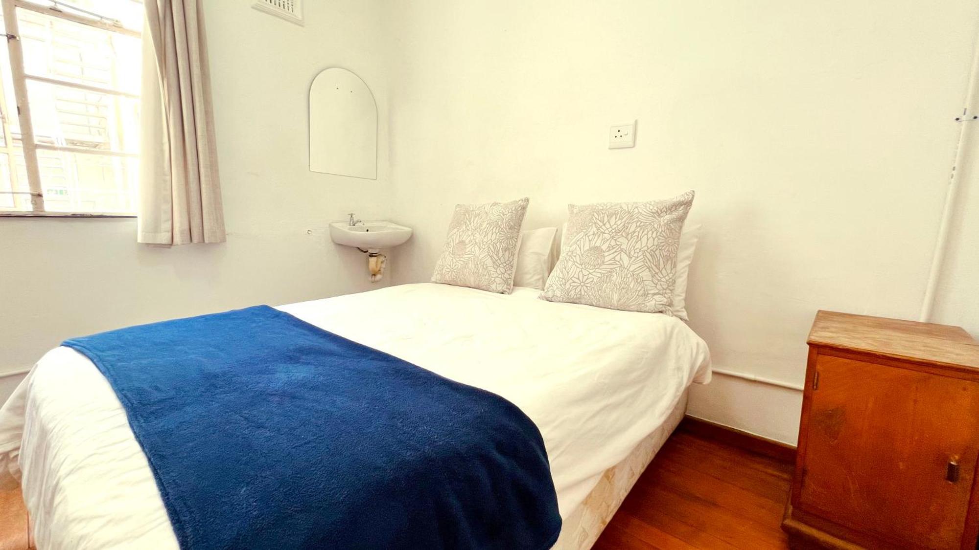 Long Street Backpackers (Adults Only) Hostel Кейптаун Стая снимка